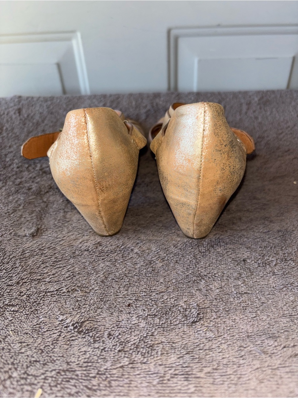 Gentle Souls tan/gold leather sandals size 7M - Picture 6 of 7